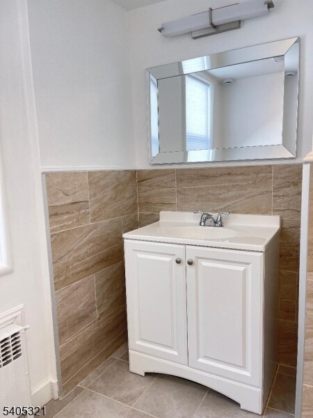 Building Photo - 3 Meadow Dr