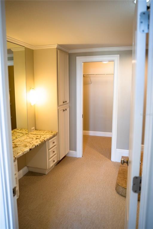 Building Photo - 1 Beach Dr SE