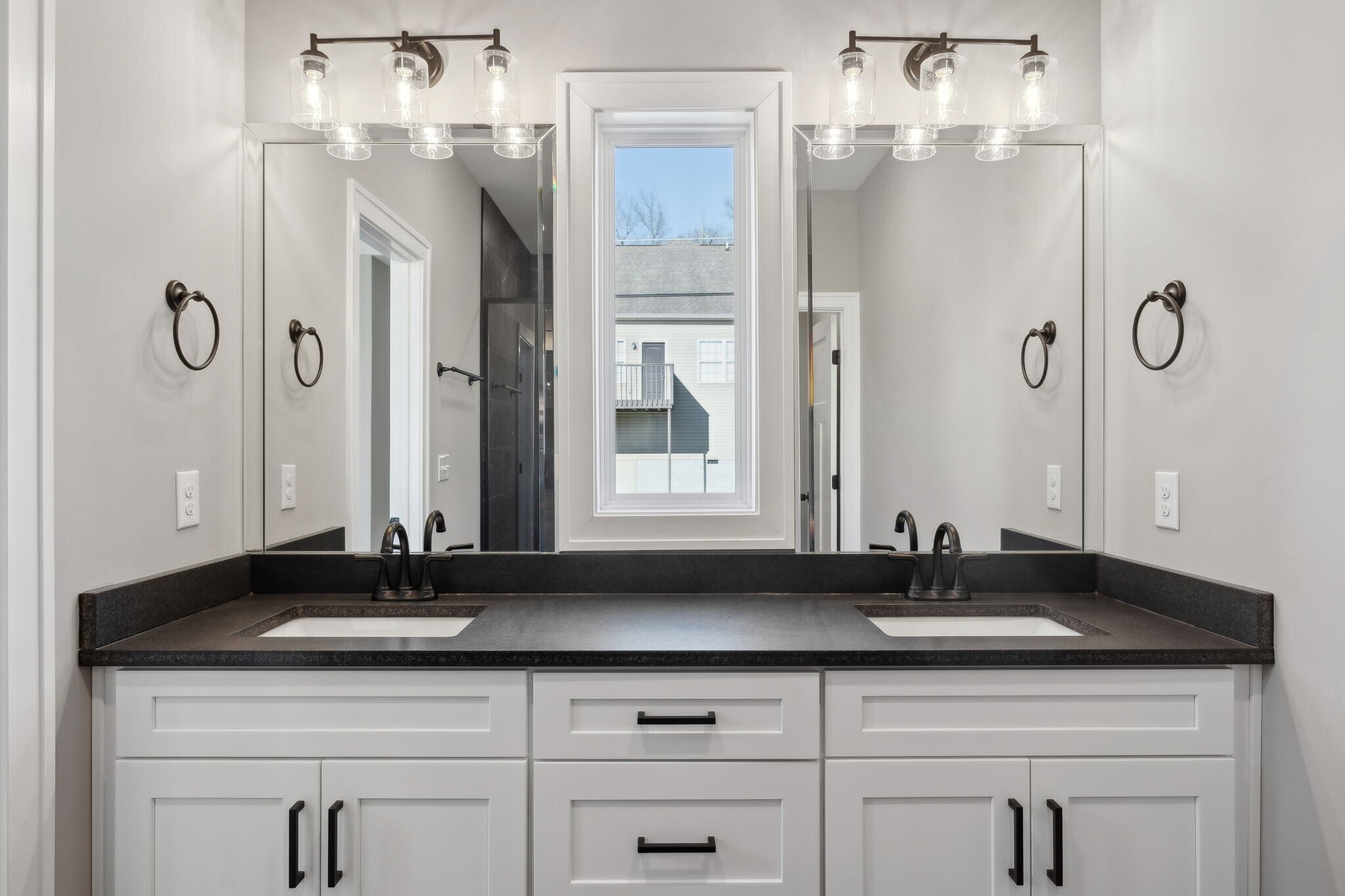 Building Photo - 2111 Chadwell Retreat Dr