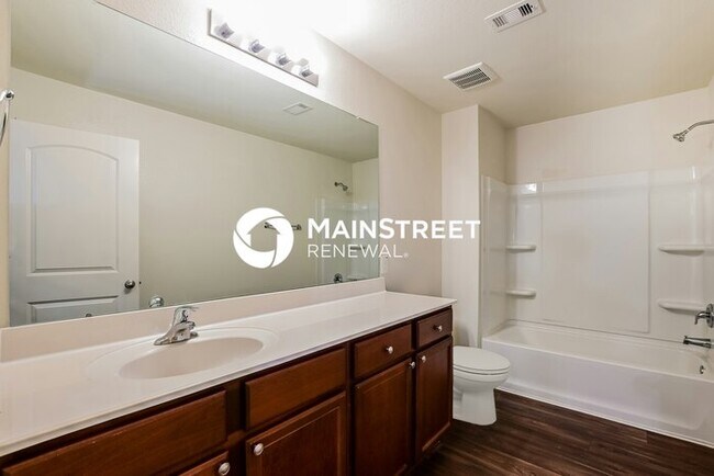 Building Photo - 4 Bedroom Pet-Friendly Home in MAGNOLIA, TX with Main Street Renewal