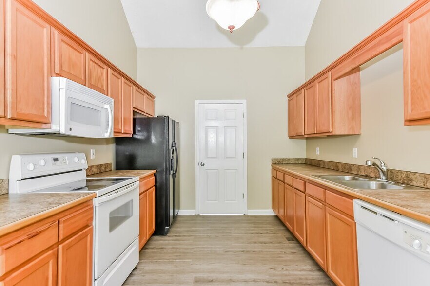 Building Photo - 7320 Horn Tavern Ct