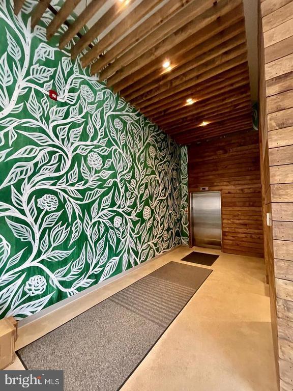 Building Photo - 1501 N 31st St