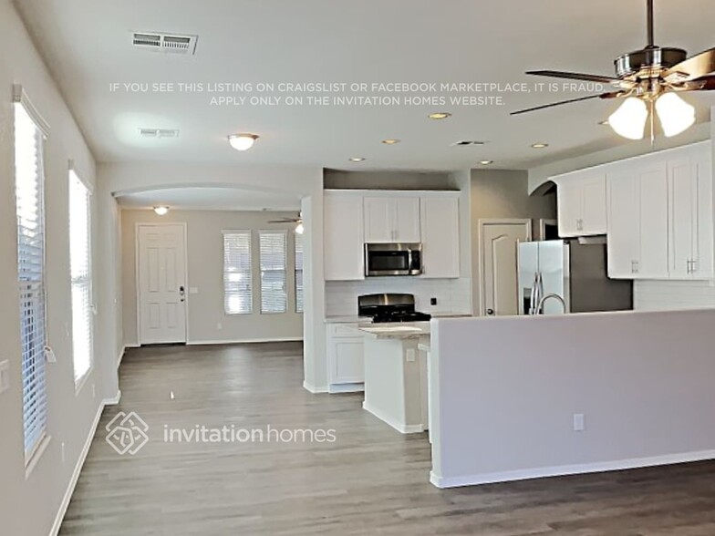 Building Photo - 3636 W White Canyon Rd