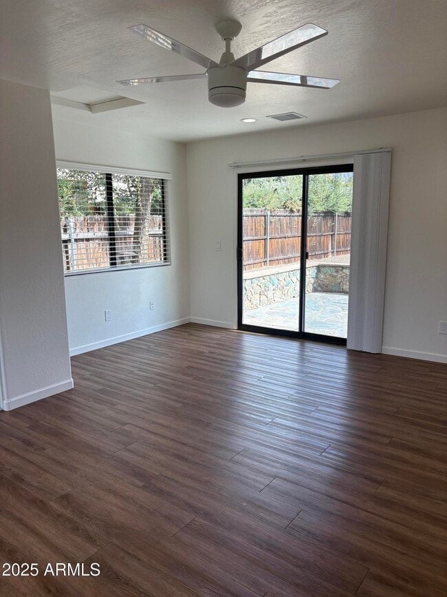 Building Photo - 180 Andante Dr