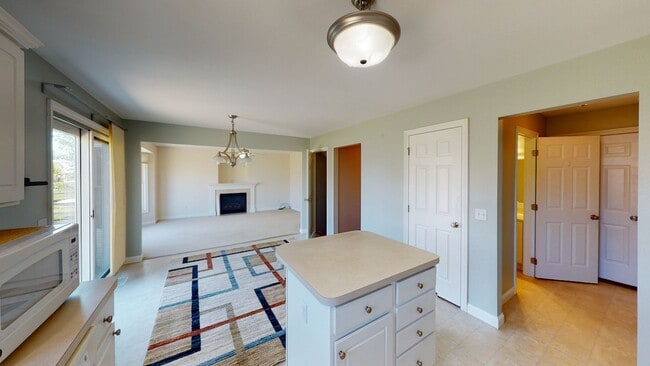 Building Photo - 3 Bedroom House for Rent