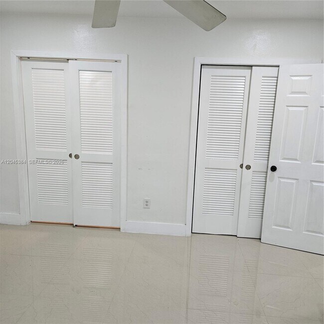 Building Photo - 2900 NW 187th St