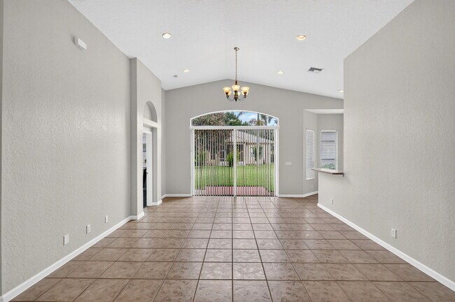 Building Photo - 5614 Sunberry Cir