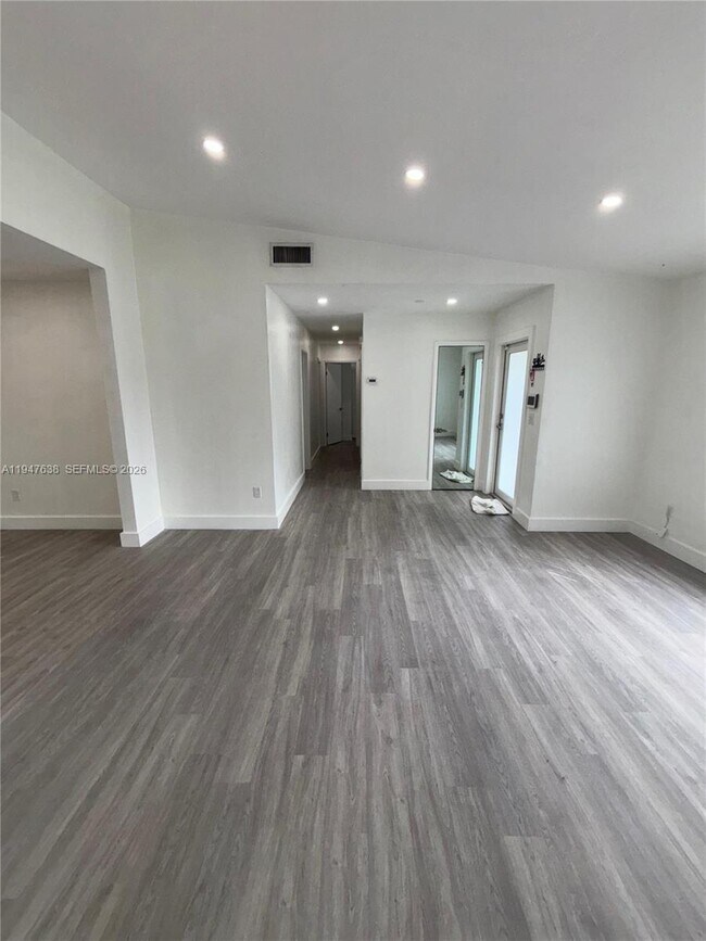 Building Photo - 11105 SW 156th Terrace