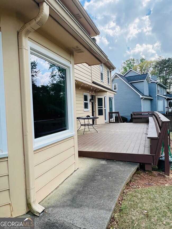 Building Photo - 2361 Ciji Cir