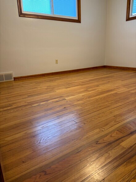 Building Photo - 2903 Hudson Rd