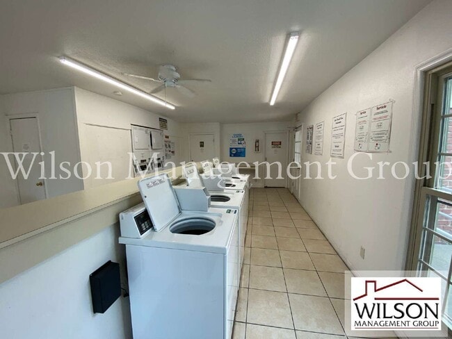 Building Photo - 525 Georgetown Dr
