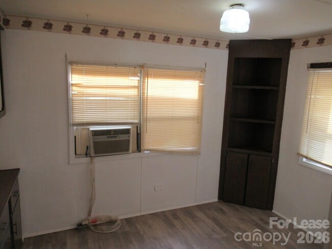 Building Photo - 6682 E North Carolina 150 Hwy