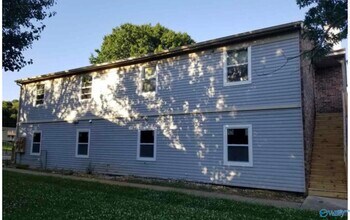 Building Photo - 4918 Cotton Row NW
