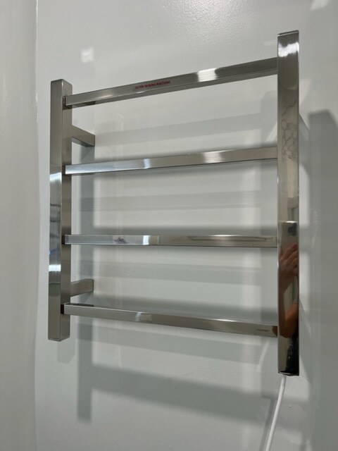 towel warmer - 1426 E Florida St