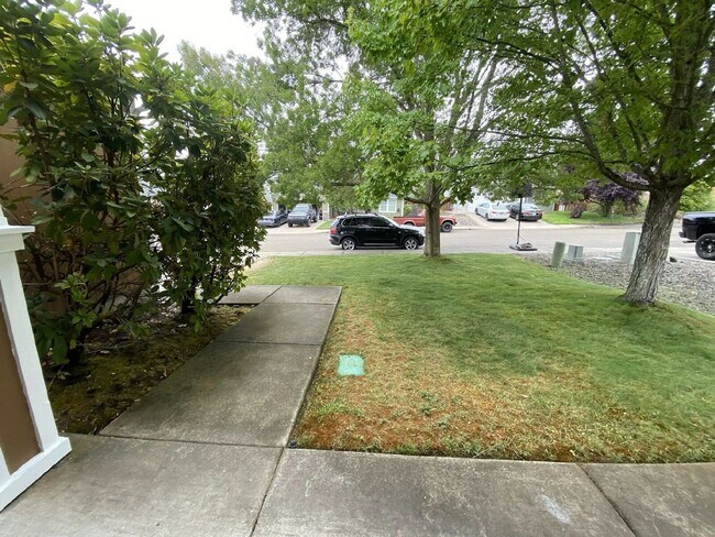 Building Photo - 660 Callahan Dr