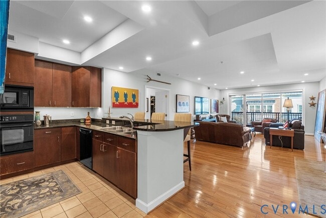 Building Photo - 4940 Old Main St