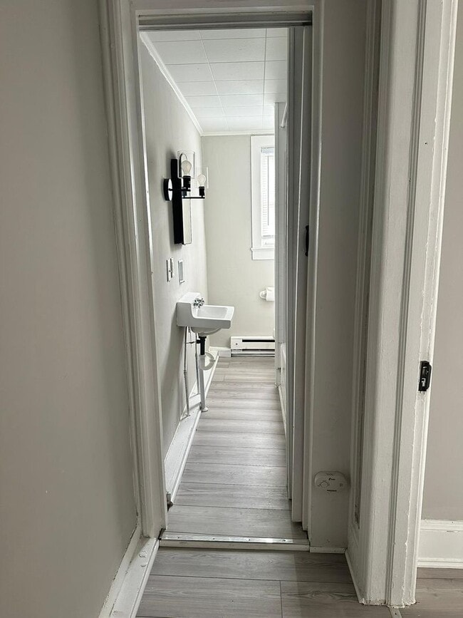 Building Photo - Southside Bethlehem Rental – 3-Bedroom 1 B...