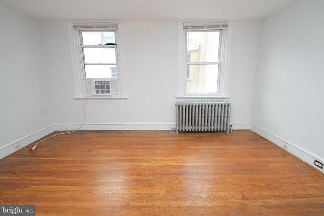 Building Photo - 716 Manton St