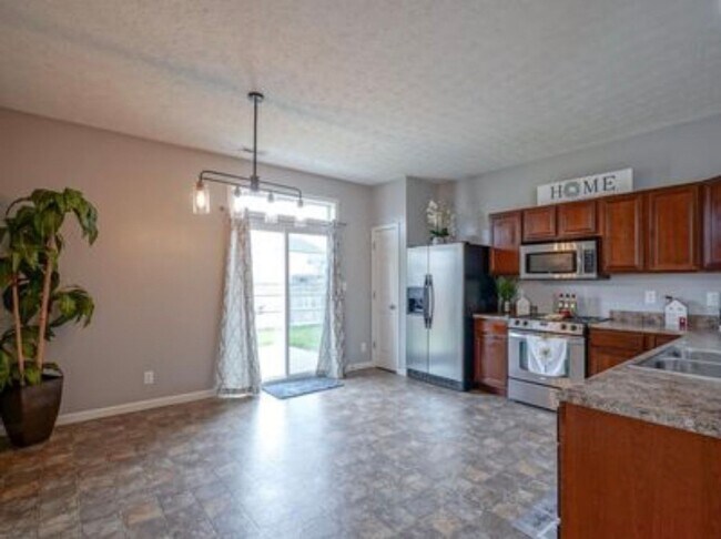 Building Photo - Spacious 3-Bedroom Lafayette Home with Office, Fenced Yard & 3-Car Garage