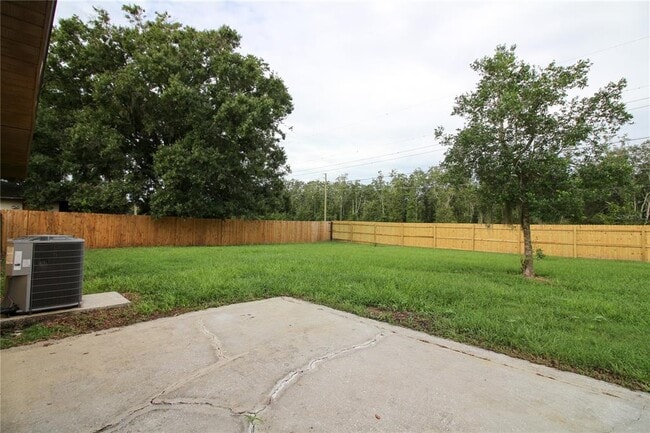 Building Photo - 5123 Bonnybrook Dr W