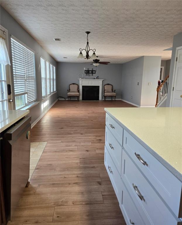 Building Photo - 728 Roxholly Ln NE