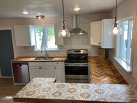 Building Photo - 147 N Kowald Ln