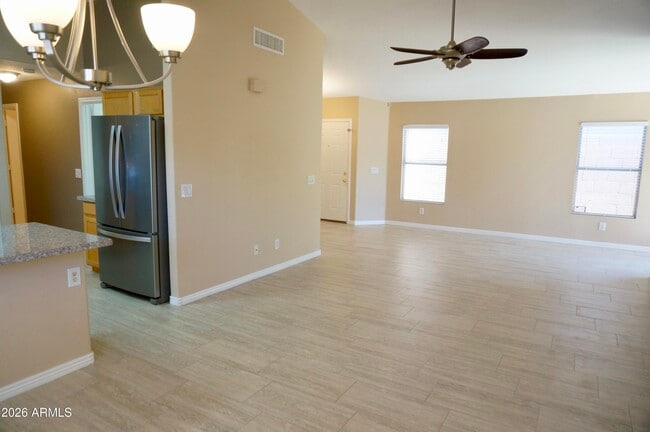 Building Photo - 3033 E Hononegh Dr