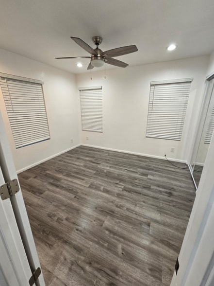 Building Photo - 10334 S Wilton Pl