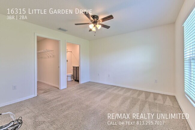 Building Photo - 16315 Little Garden Dr