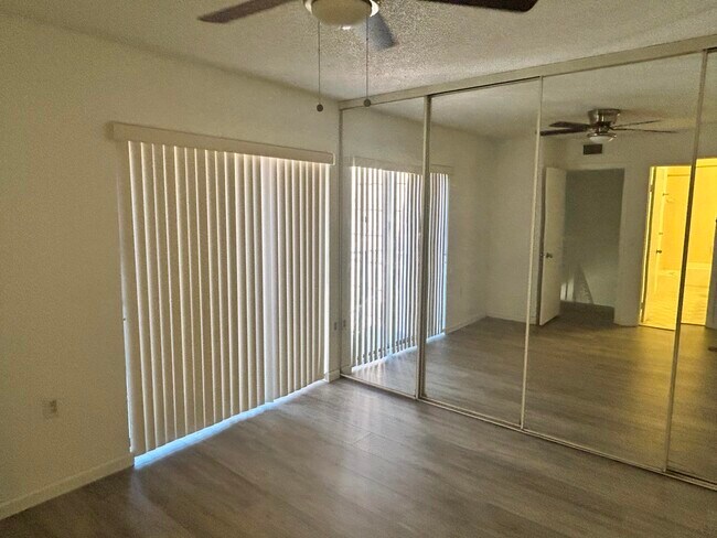 Building Photo - 804 Blue Ridge Cir
