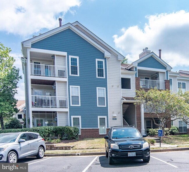 Building Photo - 20951 Timber Ridge Terrace