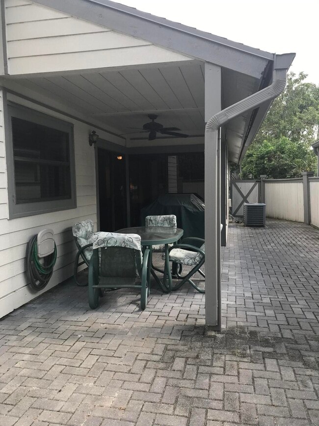 Building Photo - 2543 Bedford Mews Dr