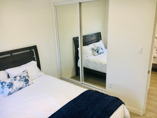 Building Photo - 3944 Mission Blvd