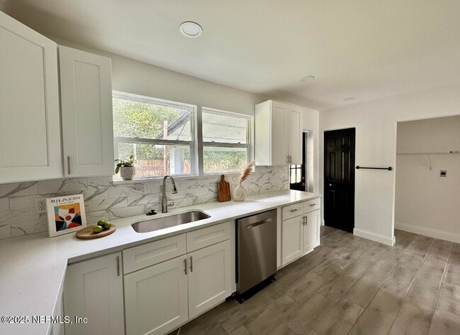 Building Photo - 1836 Agave Cir S