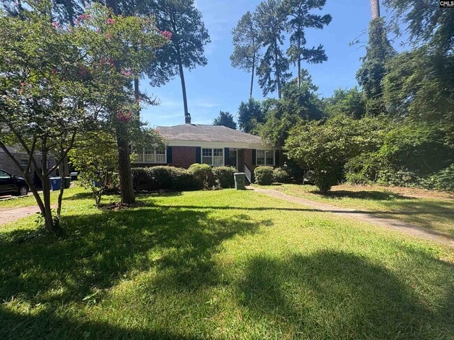 Building Photo - 1701 York Dr
