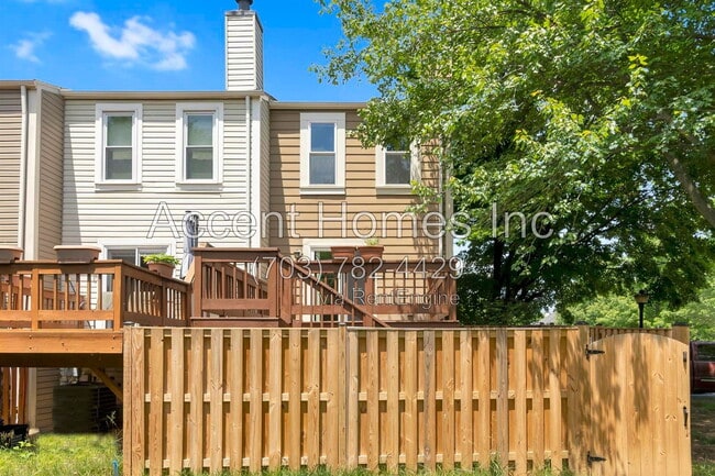Building Photo - 5818 Wescott Hills Way