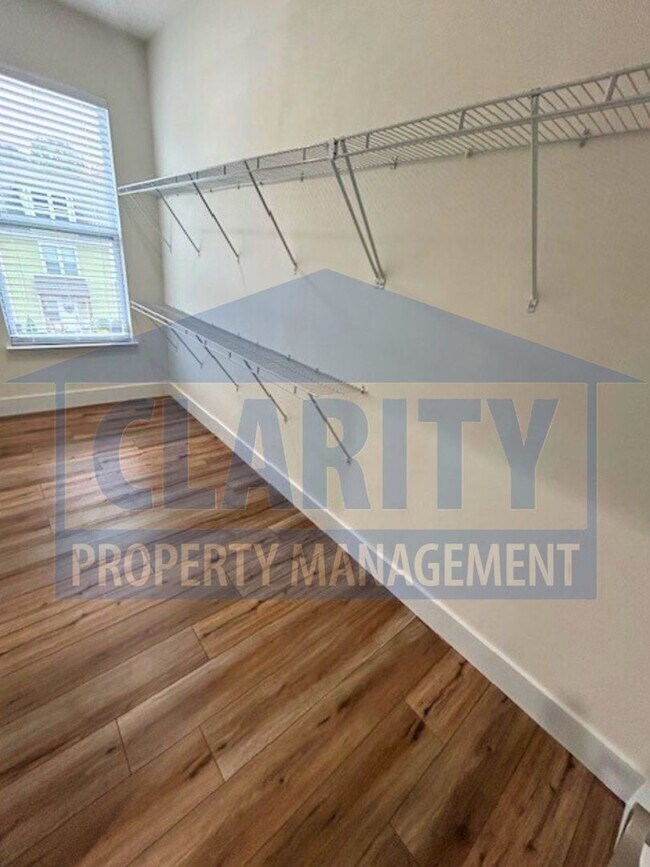 Building Photo - **One month free w/ a 15 month lease!**