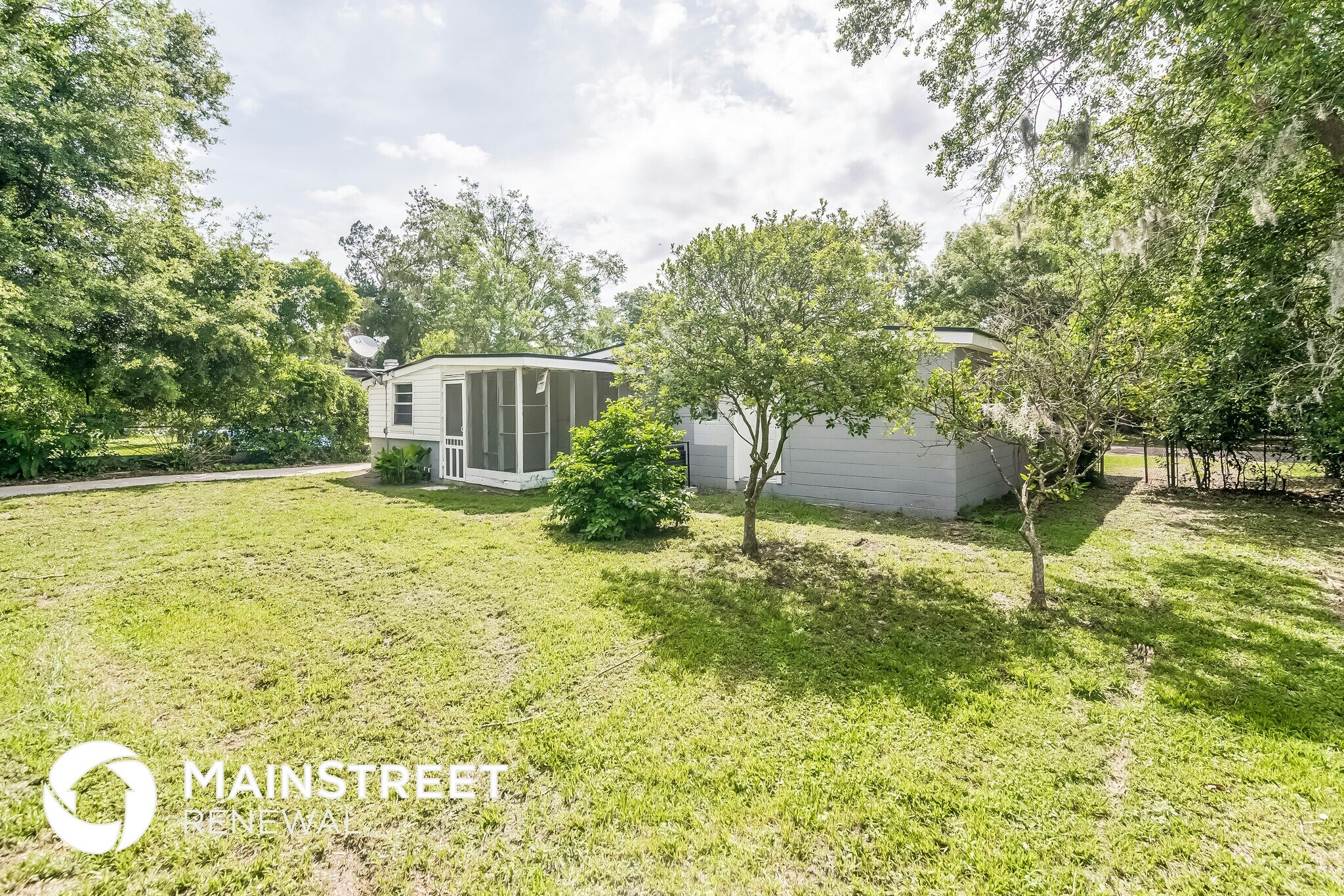 Building Photo - 10410 Wooster Dr