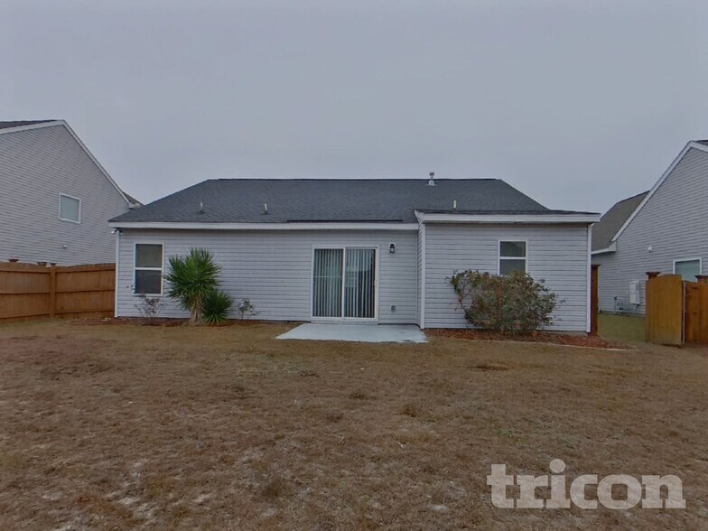 Building Photo - 333 Finch Ln