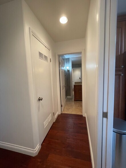 Hallway - 4447 Don Milagro Dr