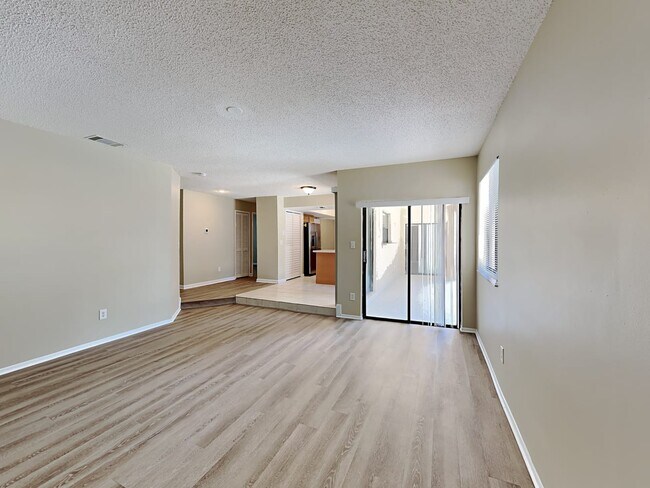 Building Photo - 951 Blueberry Hollow Ct