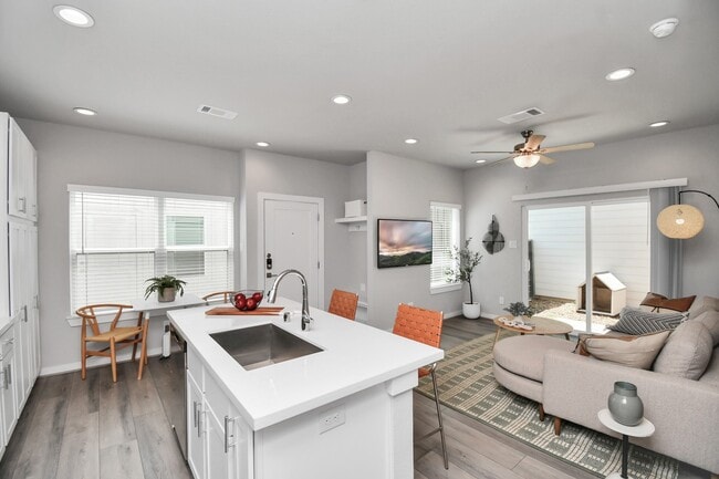 Building Photo - 23823 Cumberland Ridge Dr