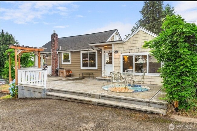 Building Photo - 3626 C St