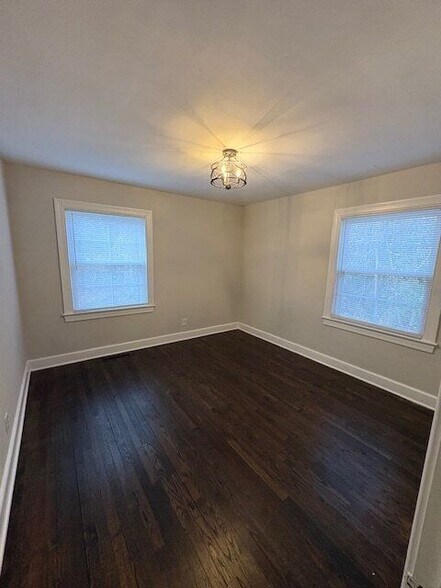 Building Photo - 101 Lakewood Dr