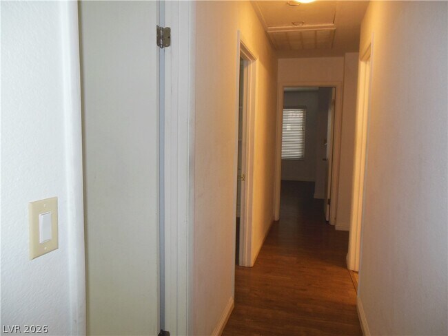Building Photo - 7532 Parnell Ave