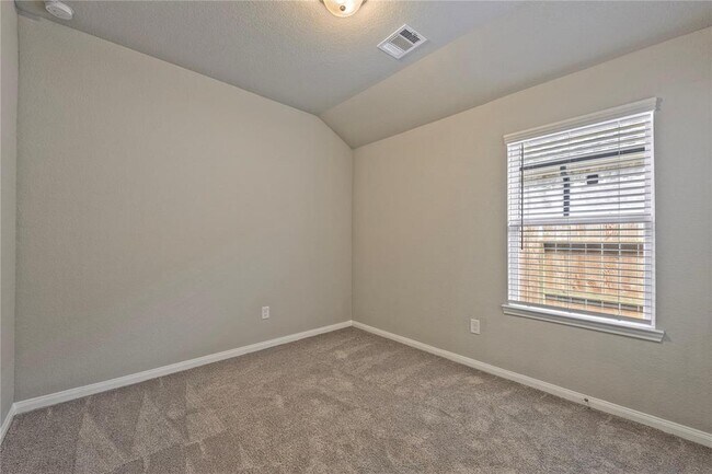 Building Photo - 17502 Rosette Grass Dr