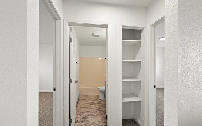 Building Photo - 3921 Peterkin Ave