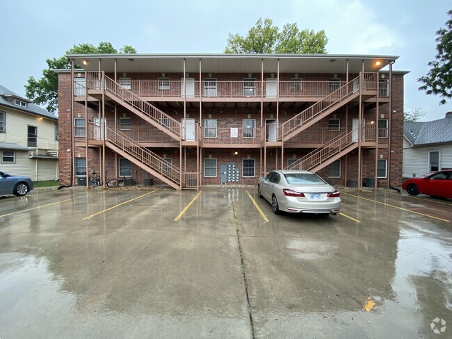 Building Photo - 1118 Vattier St