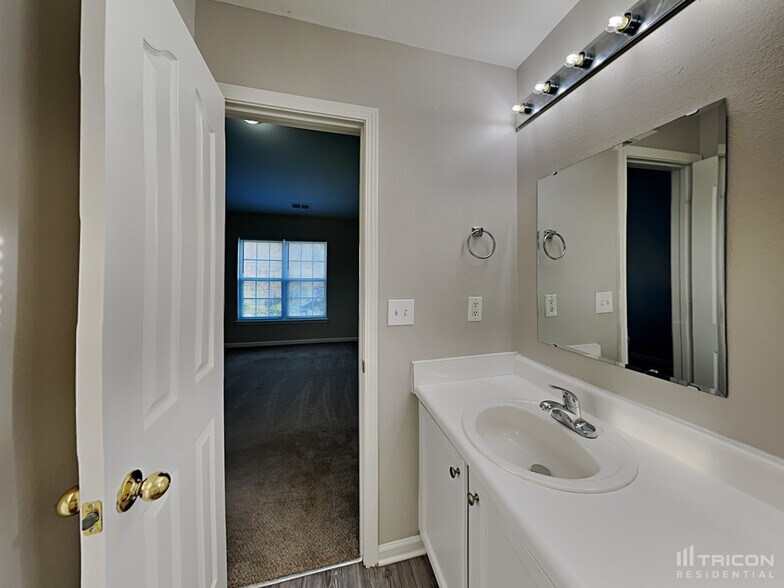 Building Photo - 1513 Tirano Ct