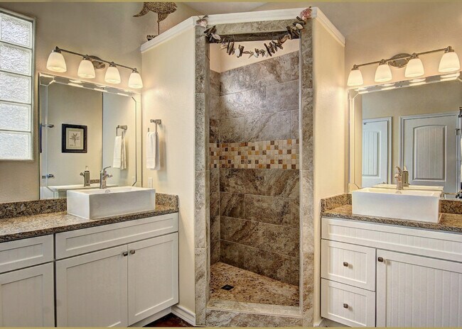 Building Photo - 2211 TX-361